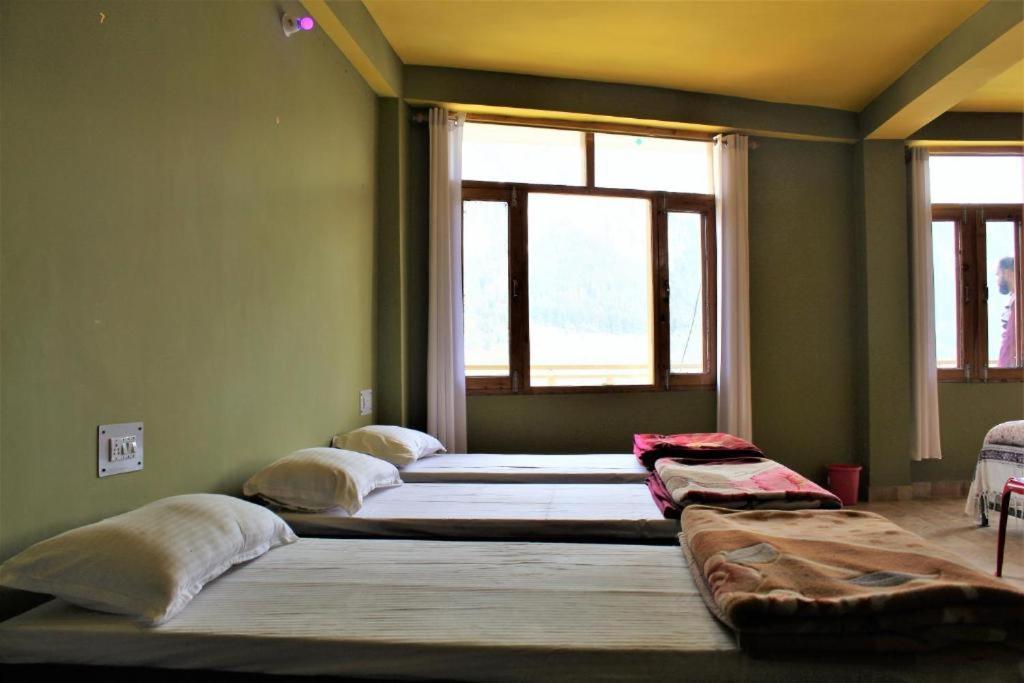 Upclimb Longstay For Bus Or Taxi Only Guests Манали Экстерьер фото